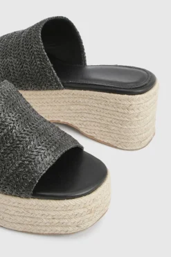 boohoo Compensées À Plateforme En Raphia< Sandales