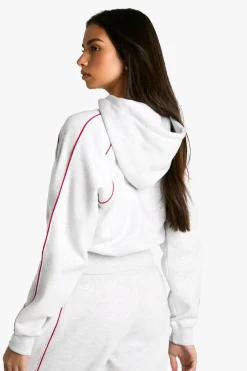 boohoo Contrast Piping Detail Crop Hoodie → Hoodie court à détails de piping contrastés<Femme Sweats À Capuche Et Sweats|Sweats À Capuche Et Sweatshirts