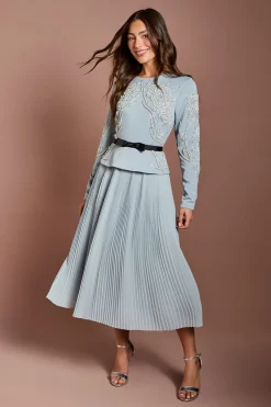 Corsage En Ponte Orné De Perles Avec Jupe Plissée