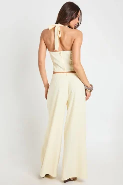 boohoo Corset Ajusté À Bretelle Licou<Femme Tailleurs|Tops