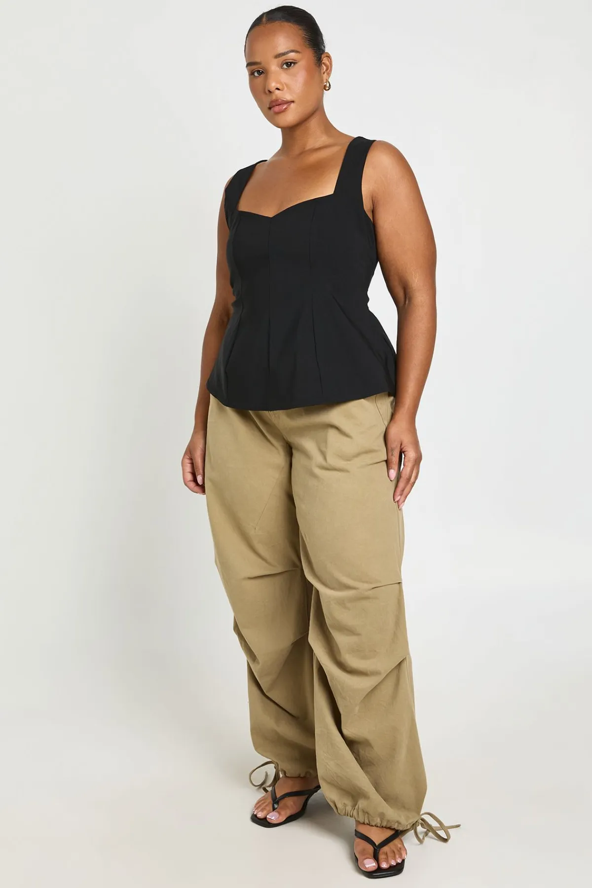 boohoo Corset Grande Taille À Basque Et Décolleté Cœur<Femme Tops