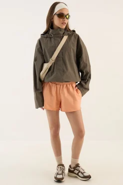 Coupe-vent Imperméable À Casynthétiqueche Avec Col Montant Dsgn Studio
