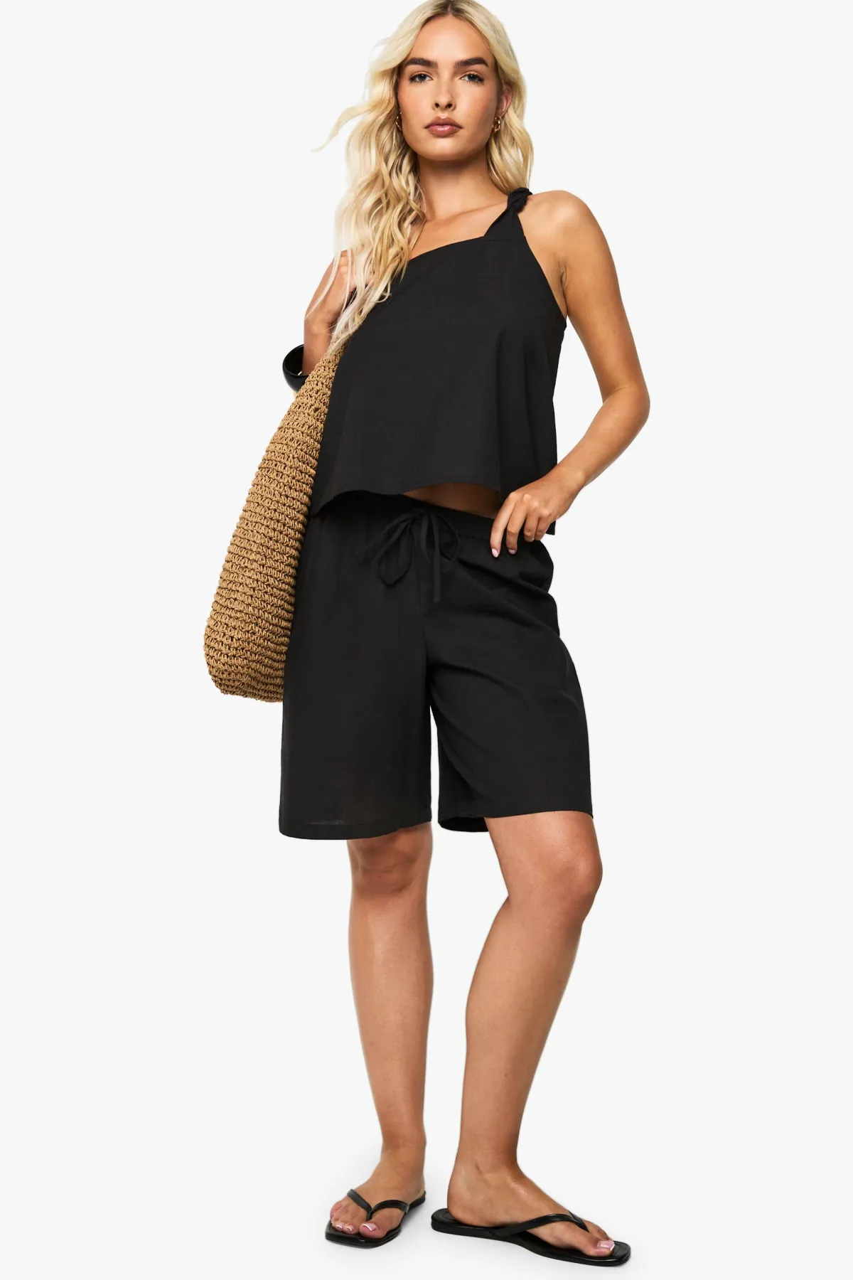 boohoo Crop à une épaule avec détail de nœud en lin<Femme Tops