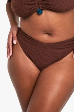 boohoo Culotte de bikini grande taille crinkle à taille haute<Femme Looks Chocolat|Tenues De Plage