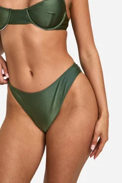 Culottes de bikini asymétriques tressées