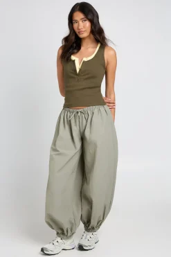 boohoo Débardeur Côtelé À Col Henley Contrasté Avec Boutons<Femme Tops