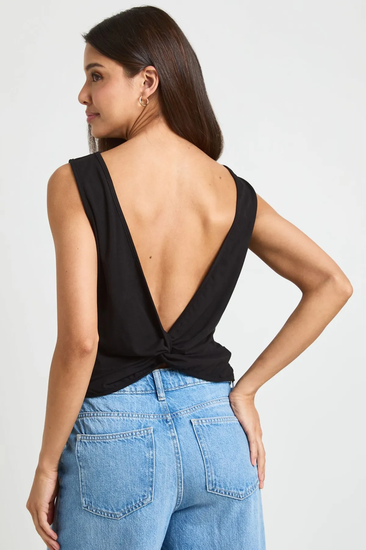 boohoo Débardeur Côtelé Ultra Doux À Dos Échancré Avec Détail Torsadé<Femme Tops D’Automne|Looks De Rentrée