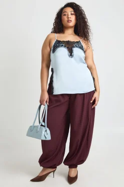 boohoo Débardeur En Satin Grande Taille Avec Finitions En Dentelle<Femme Satin Et Dentelle|Tops