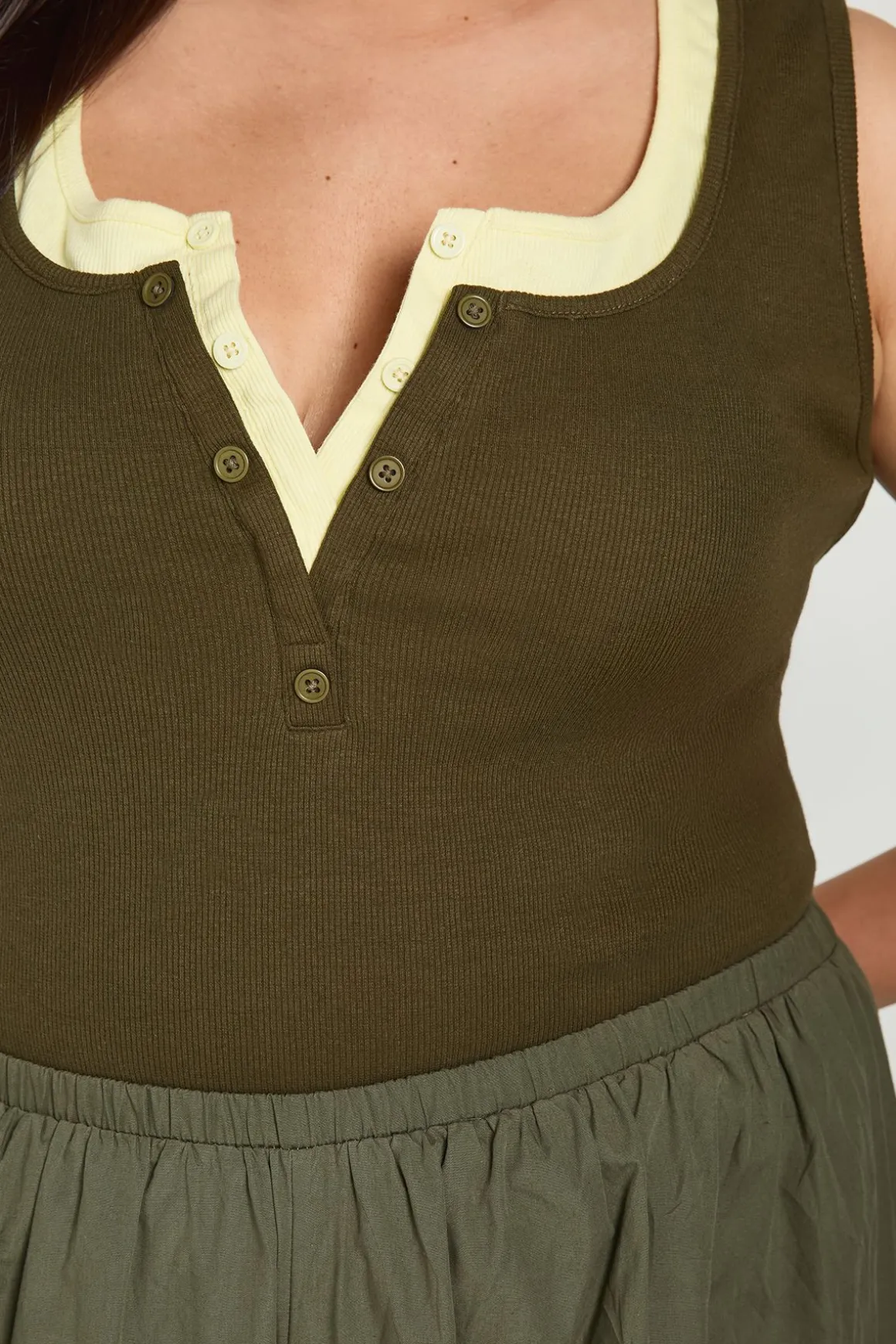 Débardeur Henley Côtelé Grande Taille Avec Boutons Et Détails Contrastés