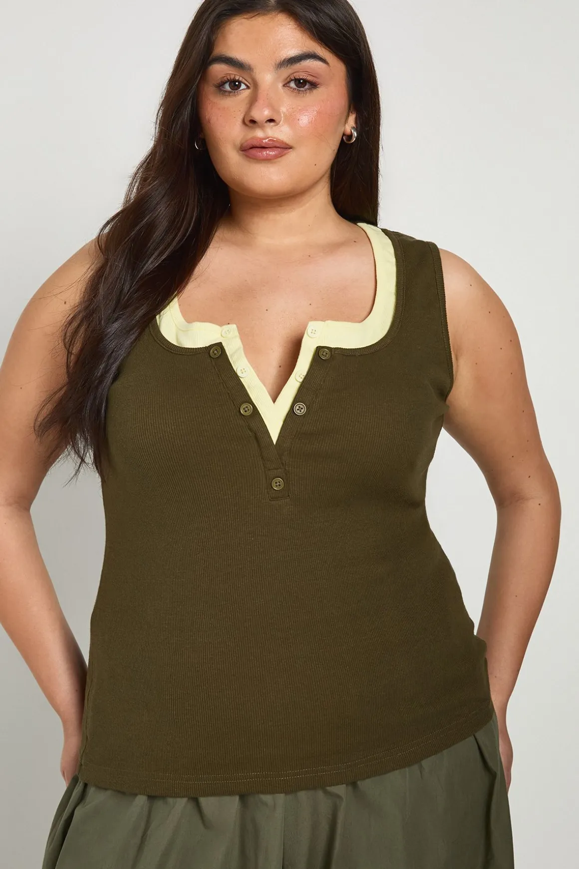 Débardeur Henley Côtelé Grande Taille Avec Boutons Et Détails Contrastés