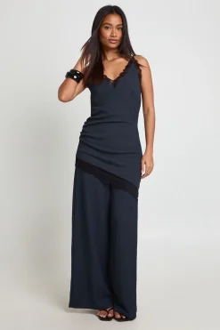 Débardeur Long Asymétrique En Tissu Gaufré Avec Finition Dentelle