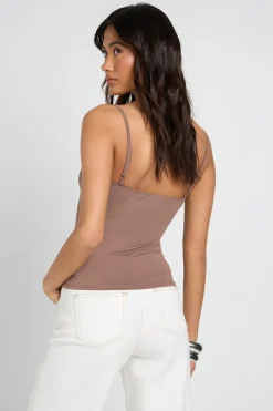 boohoo Débardeur Moulant À Bretelles Fines Et Encolure Carrée<Femme Tops