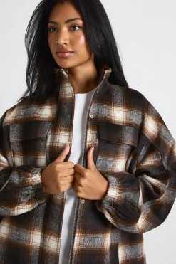 boohoo Découvrez la veste bomber en laine à col entonnoir<Femme Manteaux Et Vestes D’Automne|Vestes & Manteaux