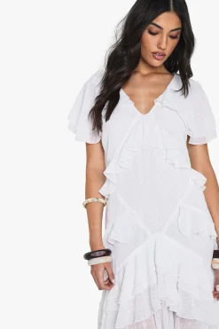 boohoo Dobby Frill Detail Maxi Dress<Femme Robes De Soirée|Toutes Les Robes