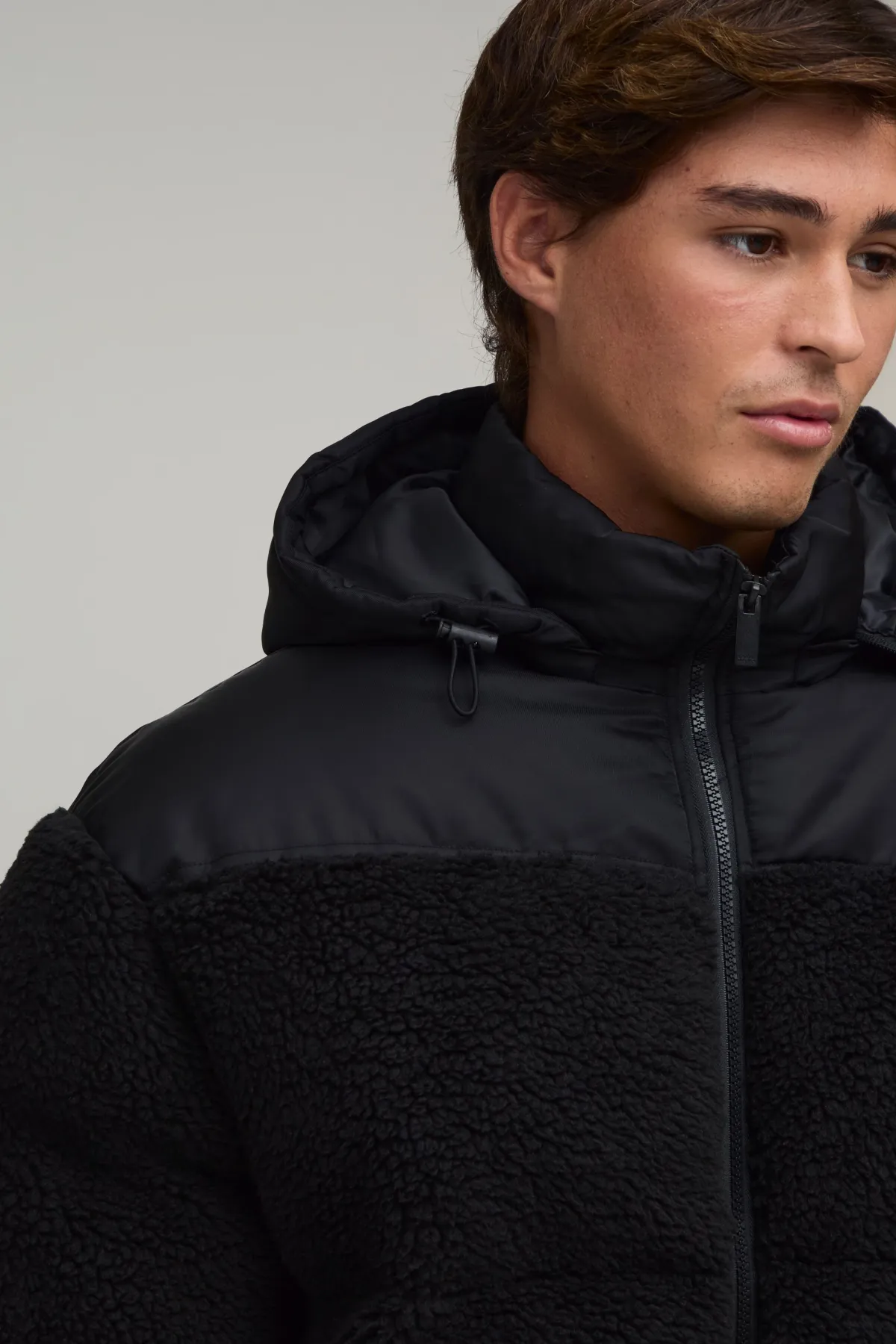 boohooMAN Doudoune Oversize En Nylon Et Panneaux Imitation Mouton<Homme Manteaux Et Vestes