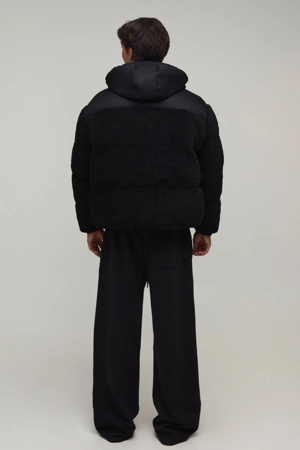 boohooMAN Doudoune Oversize En Nylon Et Panneaux Imitation Mouton<Homme Manteaux Et Vestes