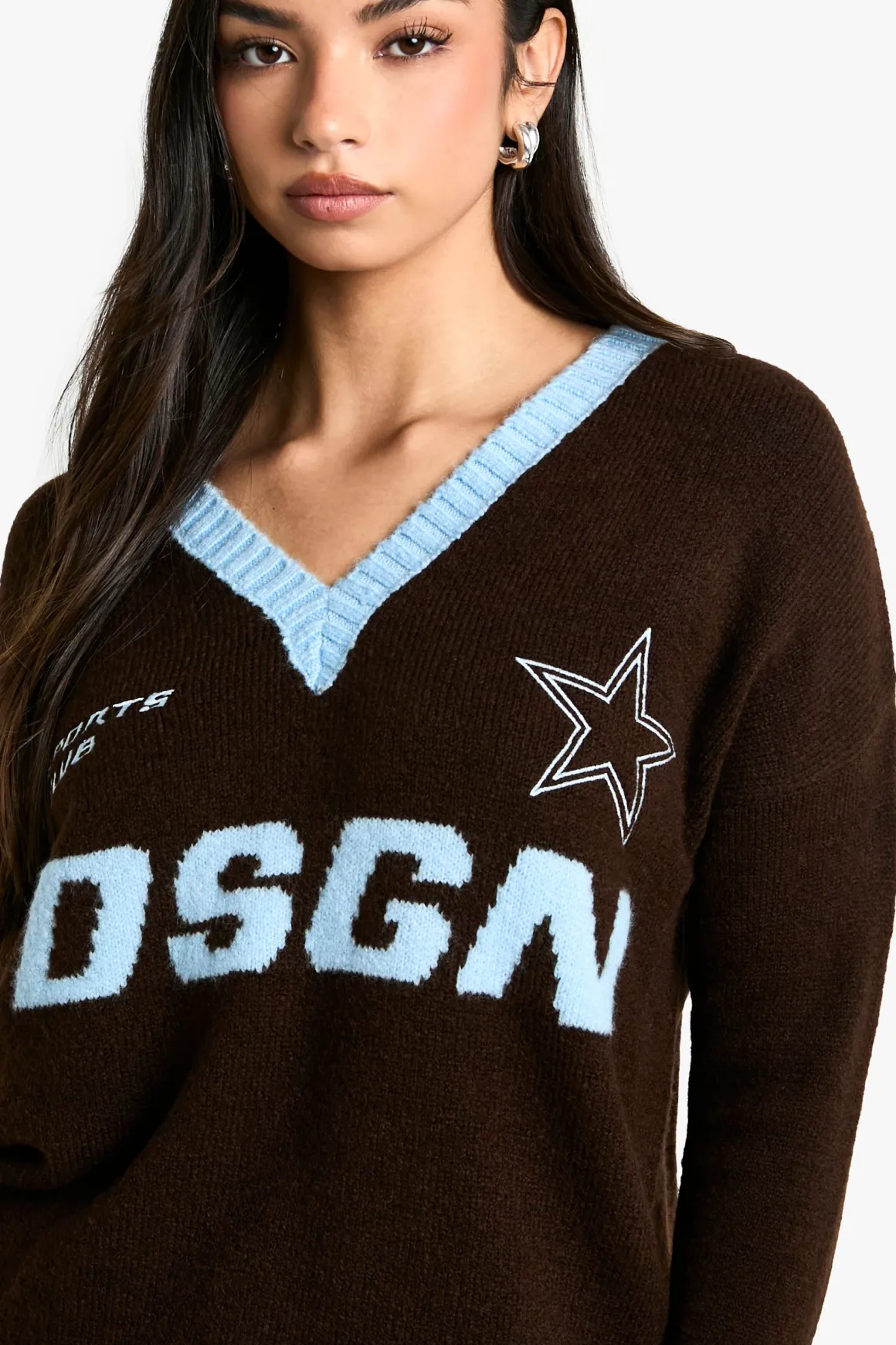 DSGN Pull en maille oversize à encolure en V brodé