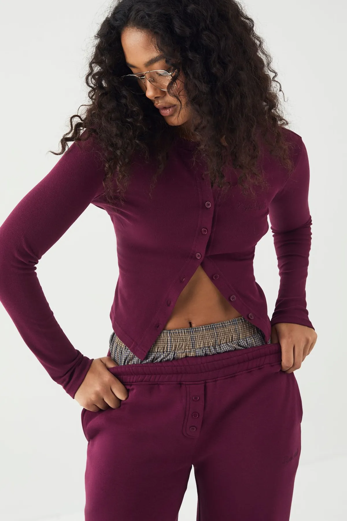 DSGN Studio Haut Manches Longues Côtelé à Broderie Script avec Boutonnage<Femme Tops D’Automne|Dsgn Studio