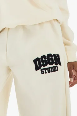 DSGN Studio Jogger droit en tissu éponge avec appliqué