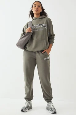 DSGN Studio Jogger à ourlet surdimensionné avec appliqué