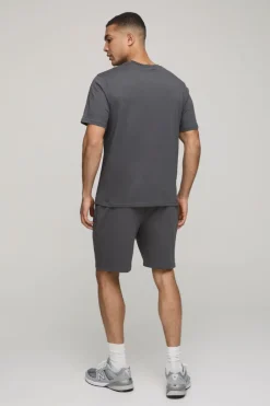 boohooMAN Ensemble basique T-shirt et short<Homme Tout Afficher|Ensembles Grandes Tailles