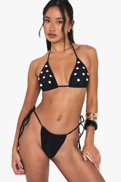Ensemble Bikini avec Haut Triangle Orné à Garniture de Coquillage et Bas Tanga à Nouer sur les Côtés