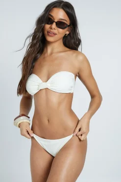 Ensemble Bikini Bandeau À Détail Coquillage Et Torsade Frontale