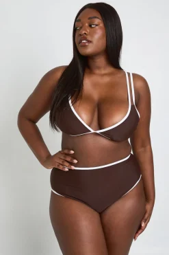 boohoo Ensemble Bikini Grande Taille Haut Triangle À Bords Contrastés Et Bas Taille Haute<Femme Looks Chocolat|Tenues De Plage