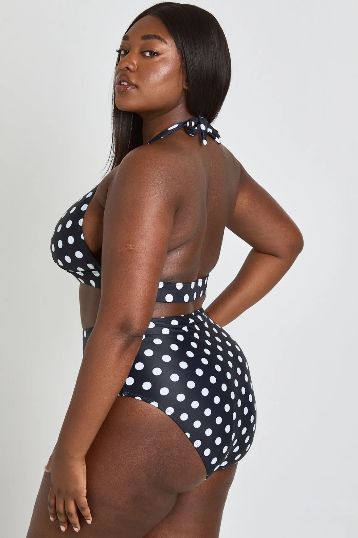 Ensemble Bikini Grande Taille À Pois Avec Haut Plongeant Dos Nu