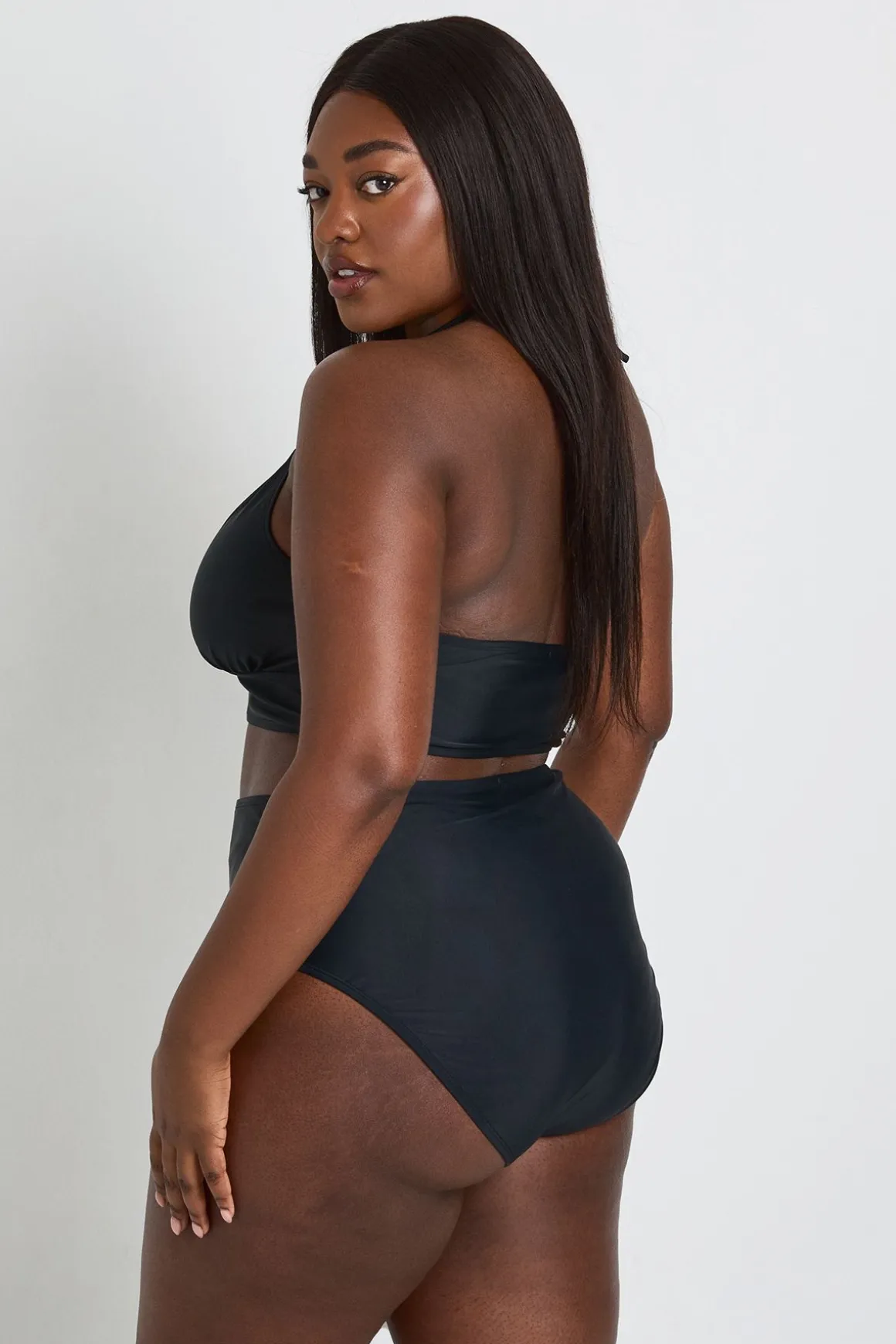 Ensemble Bikini Grande Taille Haut Plongeant Avec Détail Décoratif Et Taille Haute