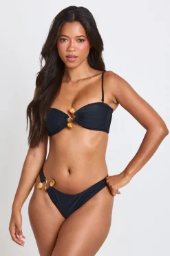 boohoo Ensemble Bikini Haut Plongeant Avec Détail Décoratif Et Bas Culotte<Femme Maillots De Bain|Tenues De Plage