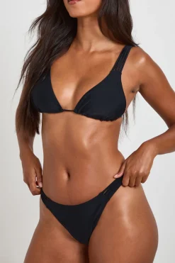 Ensemble Bikini Haut Triangle À Multiples Bretelles Et Bas De Bikini Taille Haute Échancrée