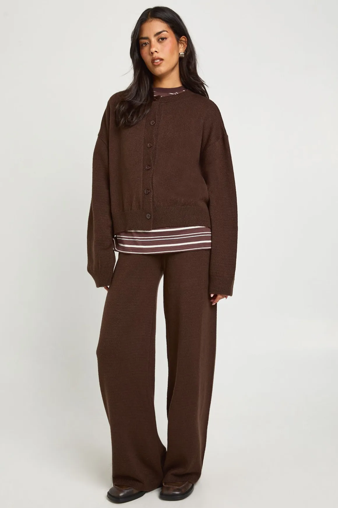 Ensemble Cardigan Ample à Col Rond Tricoté et Pantalon Large Assorti