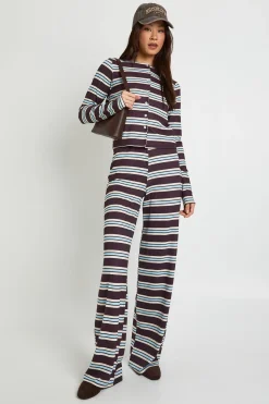 Ensemble cardigan à rayures ton sur ton froissées et pantalon à jambes larges