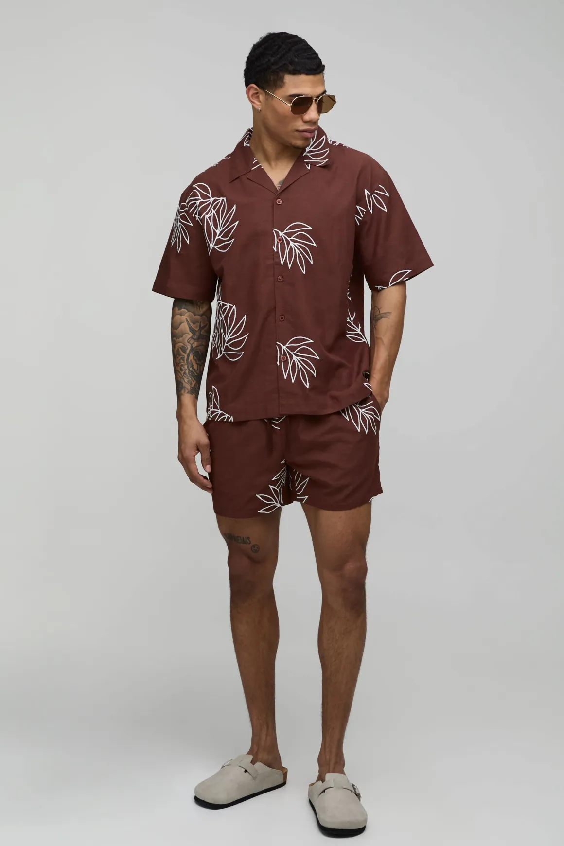 Ensemble Chemise Ample En Lin Broderie Palmier Et Short Décontracté