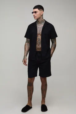 boohooMAN Ensemble Chemise Brodée En Coton Coupe Regular Tall Et Short Décontracté À Cordon De Serrage Prolongé<Homme Ensembles|Tout Afficher