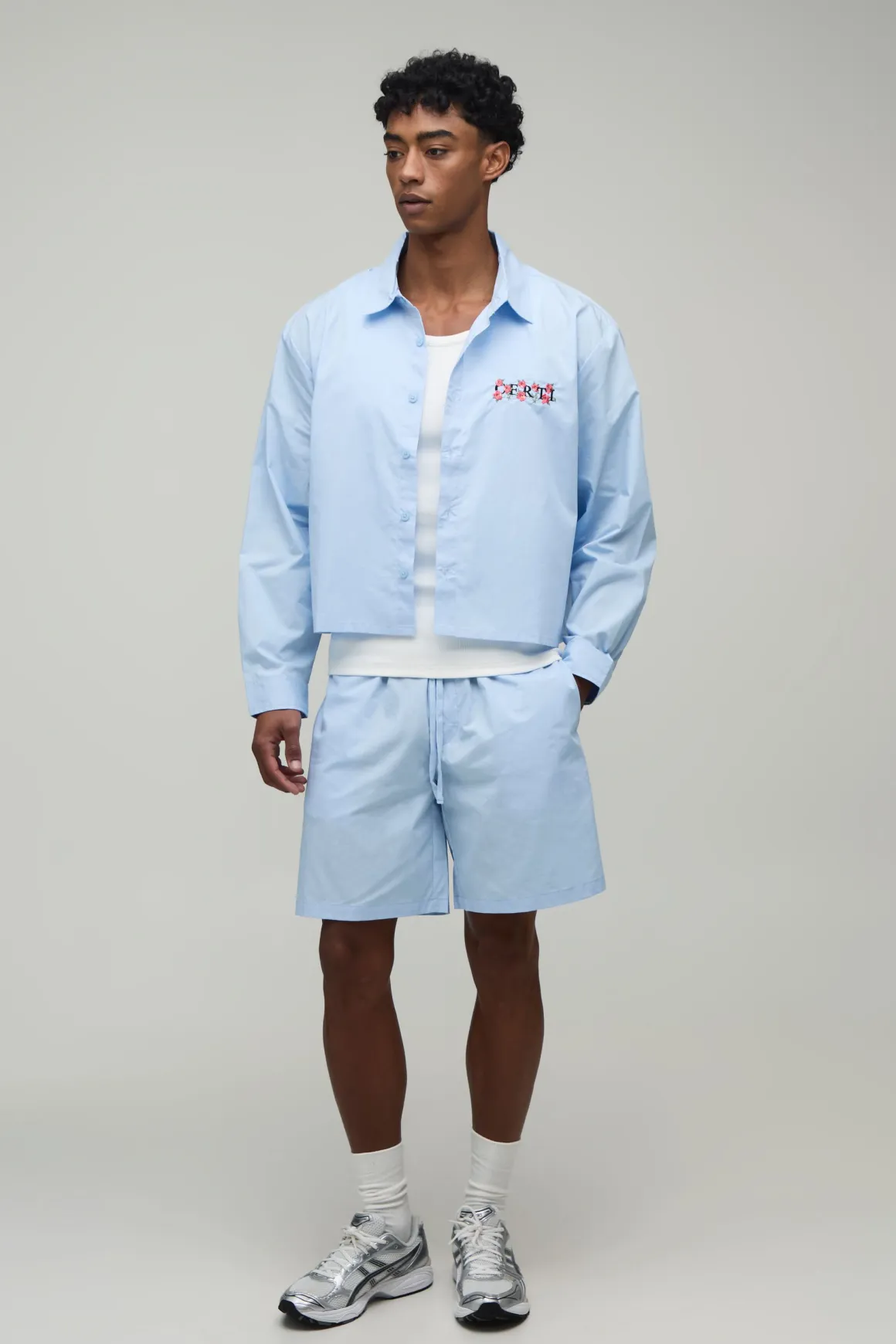 Ensemble Chemise Coupe Régulière Et Short Ample Broderie Florale
