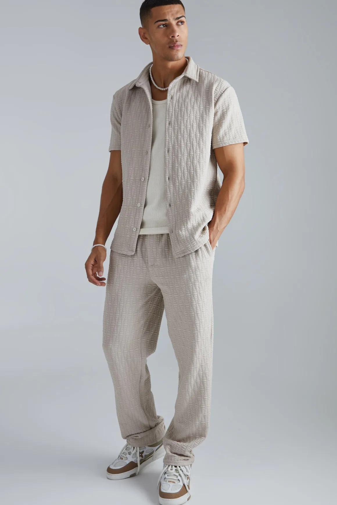Ensemble chemise et pantalon à manches courtes, stretch texturé, coupe régulière