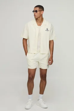 boohooMAN Ensemble Chemise Et Short Oversize Tennis Brodé<Homme Ensembles