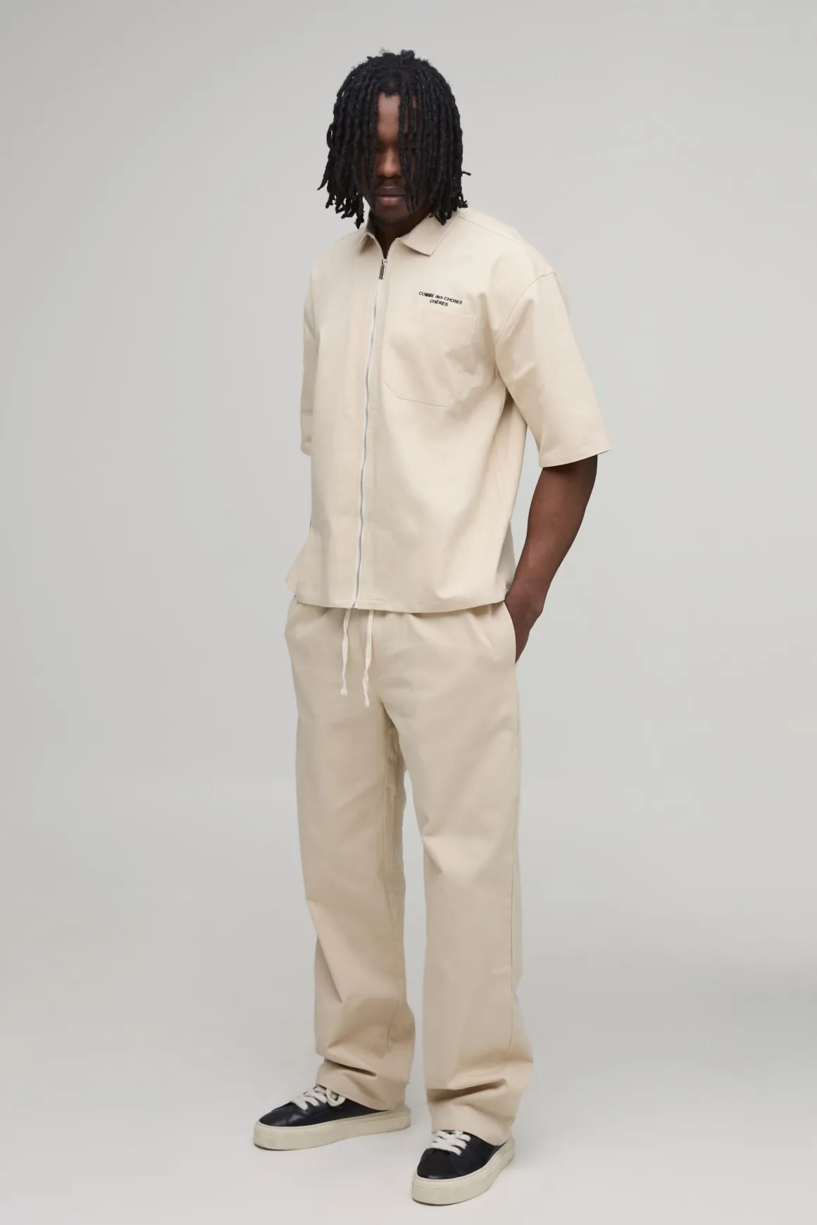 Ensemble Chemise Haute Oversize Avec Poches Brodées En Sergé À Fermeture Éclair Et Pantalon Décontracté