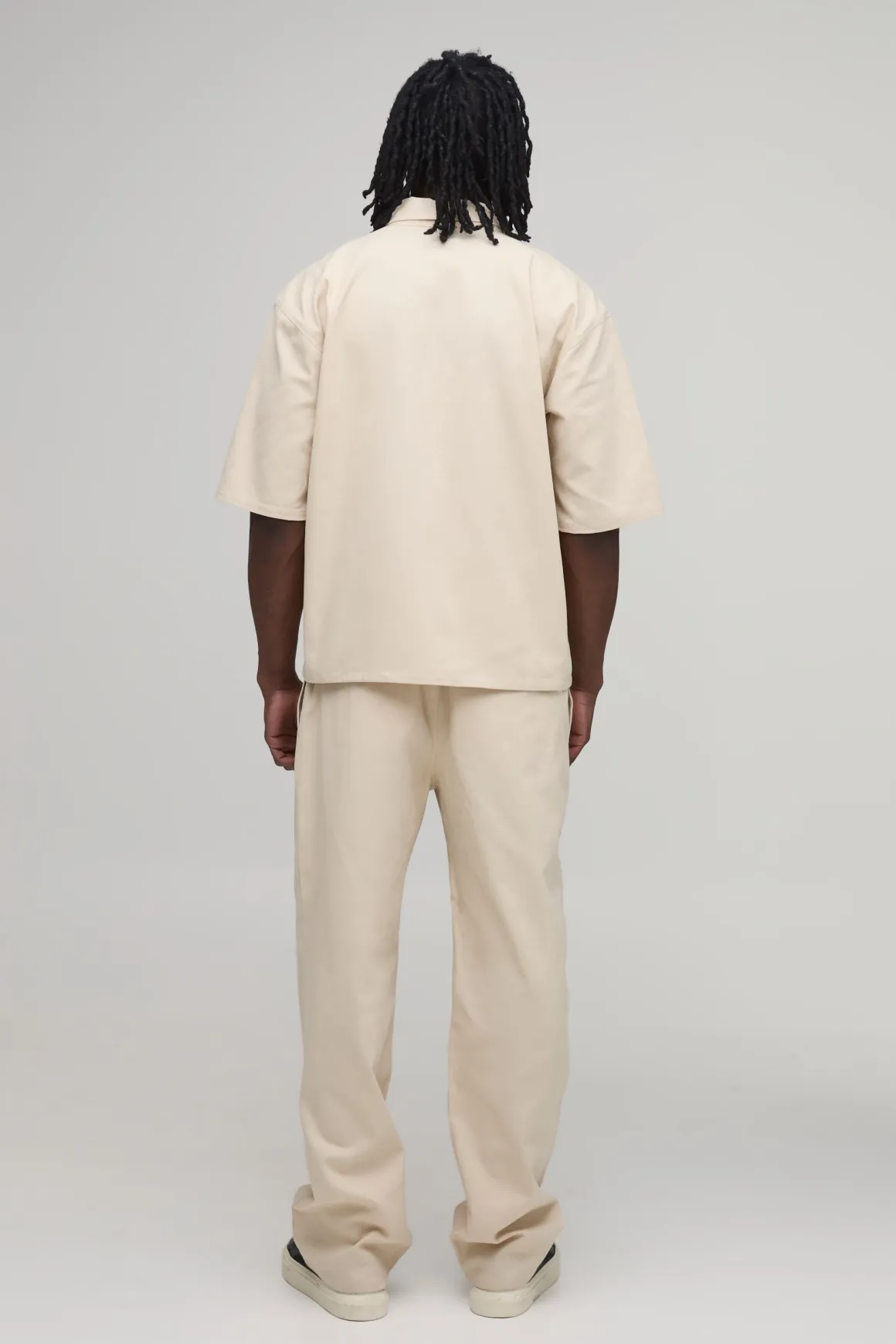Ensemble Chemise Haute Oversize Avec Poches Brodées En Sergé À Fermeture Éclair Et Pantalon Décontracté