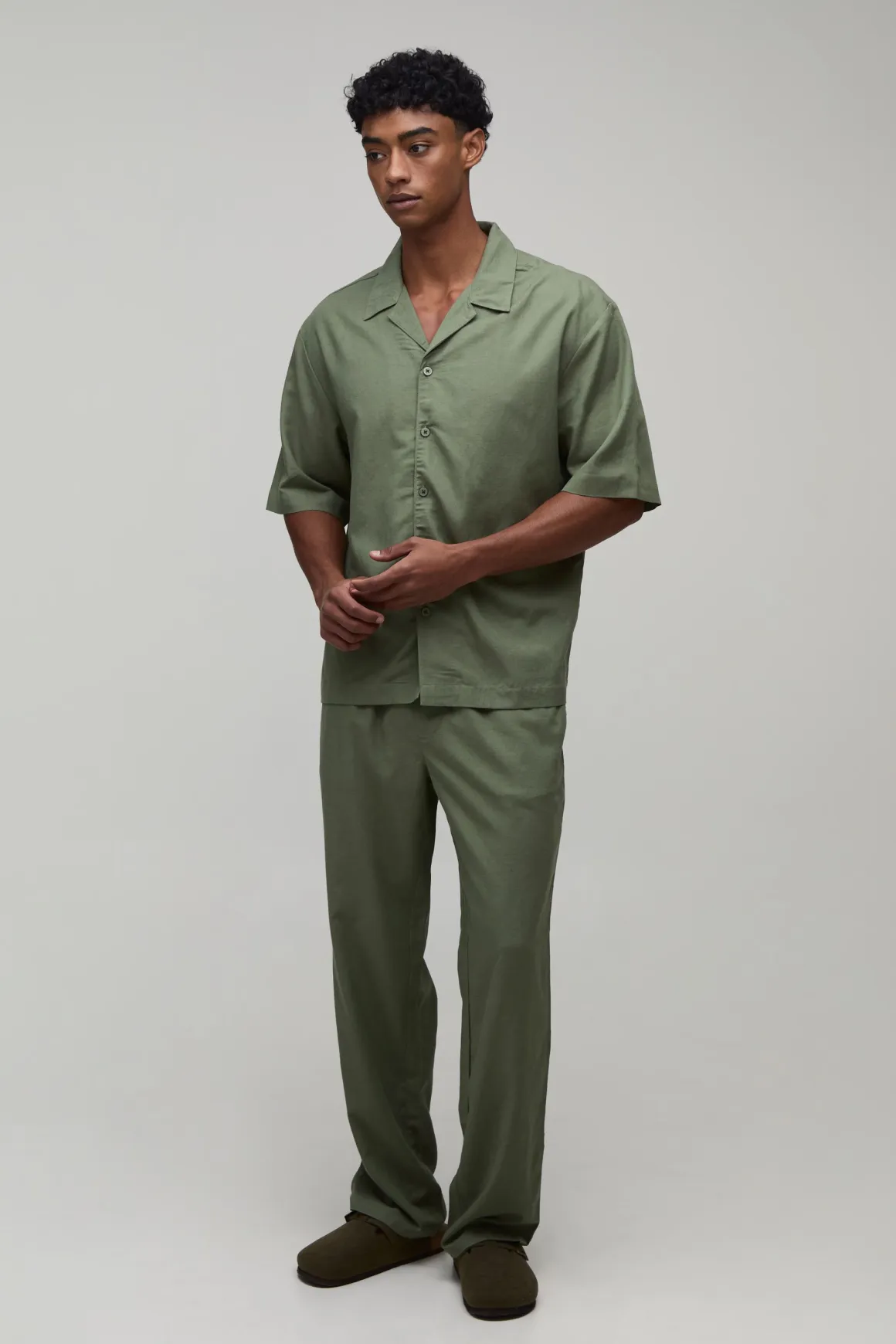 Ensemble Chemise Monte Carlo Oversize À Manches Courtes Et Pantalon Ample
