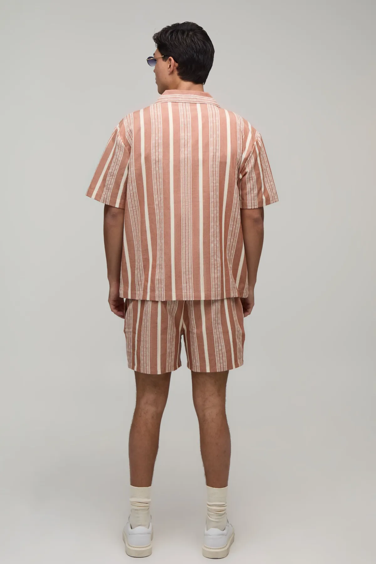 boohooMAN Ensemble Chemise Oversize Et Short Décontracté À Rayures Brodées<Homme Ensembles