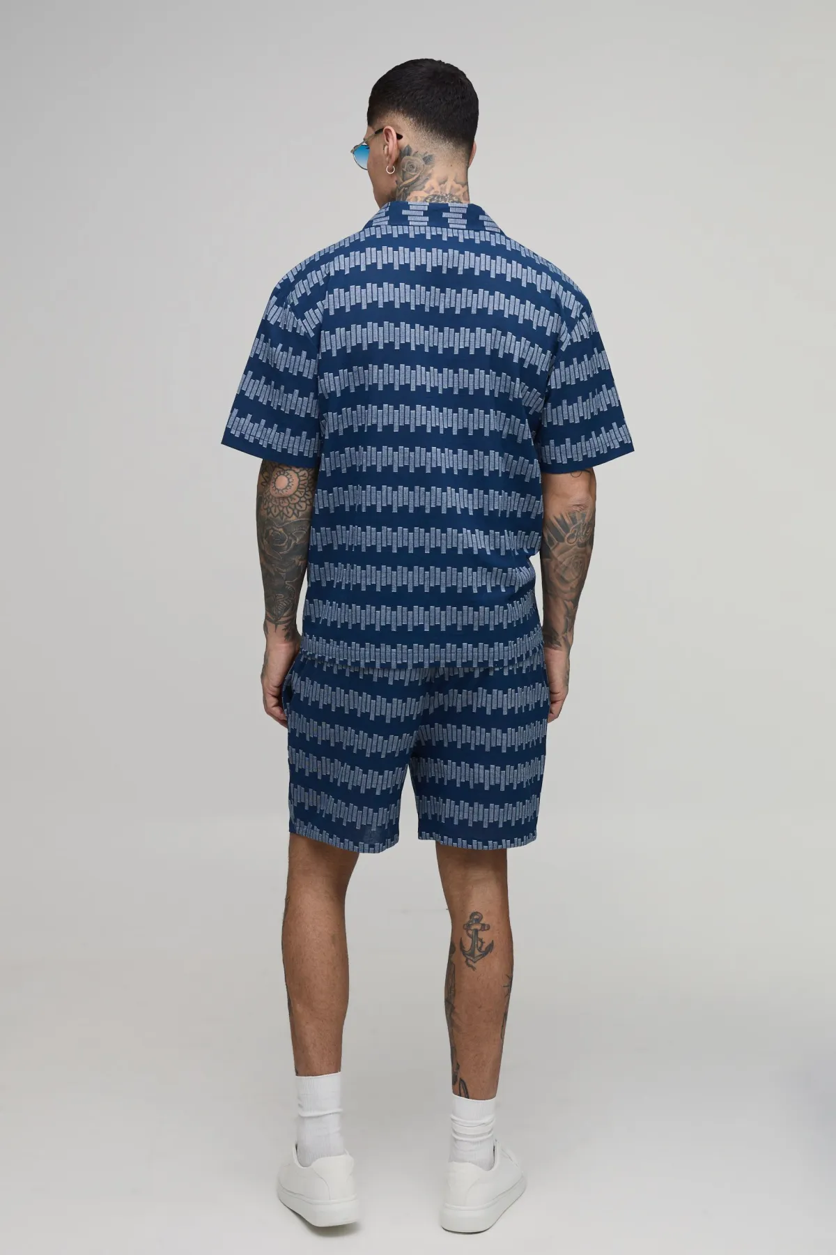 boohooMAN Ensemble Chemise Oversize Et Short Décontracté À Rayures Géométriques Tall<Homme Ensembles|Tout Afficher