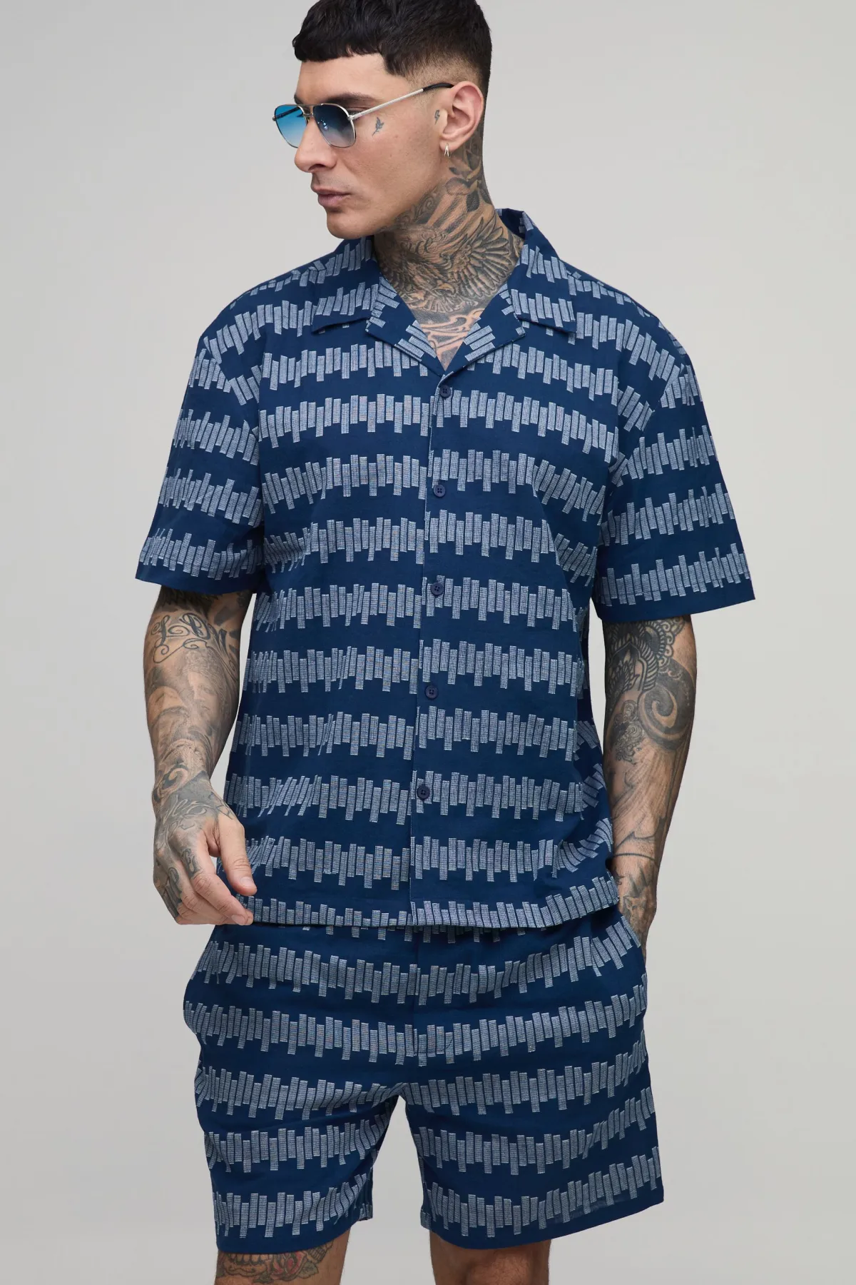 boohooMAN Ensemble Chemise Oversize Et Short Décontracté À Rayures Géométriques Tall<Homme Ensembles|Tout Afficher
