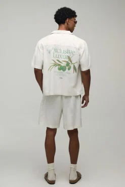 boohooMAN Ensemble Chemise Oversize Et Short En Mélange De Lin Avec Imprimé Au Dos<Homme Ensembles