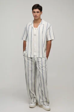 boohooMAN Ensemble Chemise Oversize Et Pantalon Ample En Gaze Tissée Légère À Rayures<Homme Ensembles|Tout Afficher