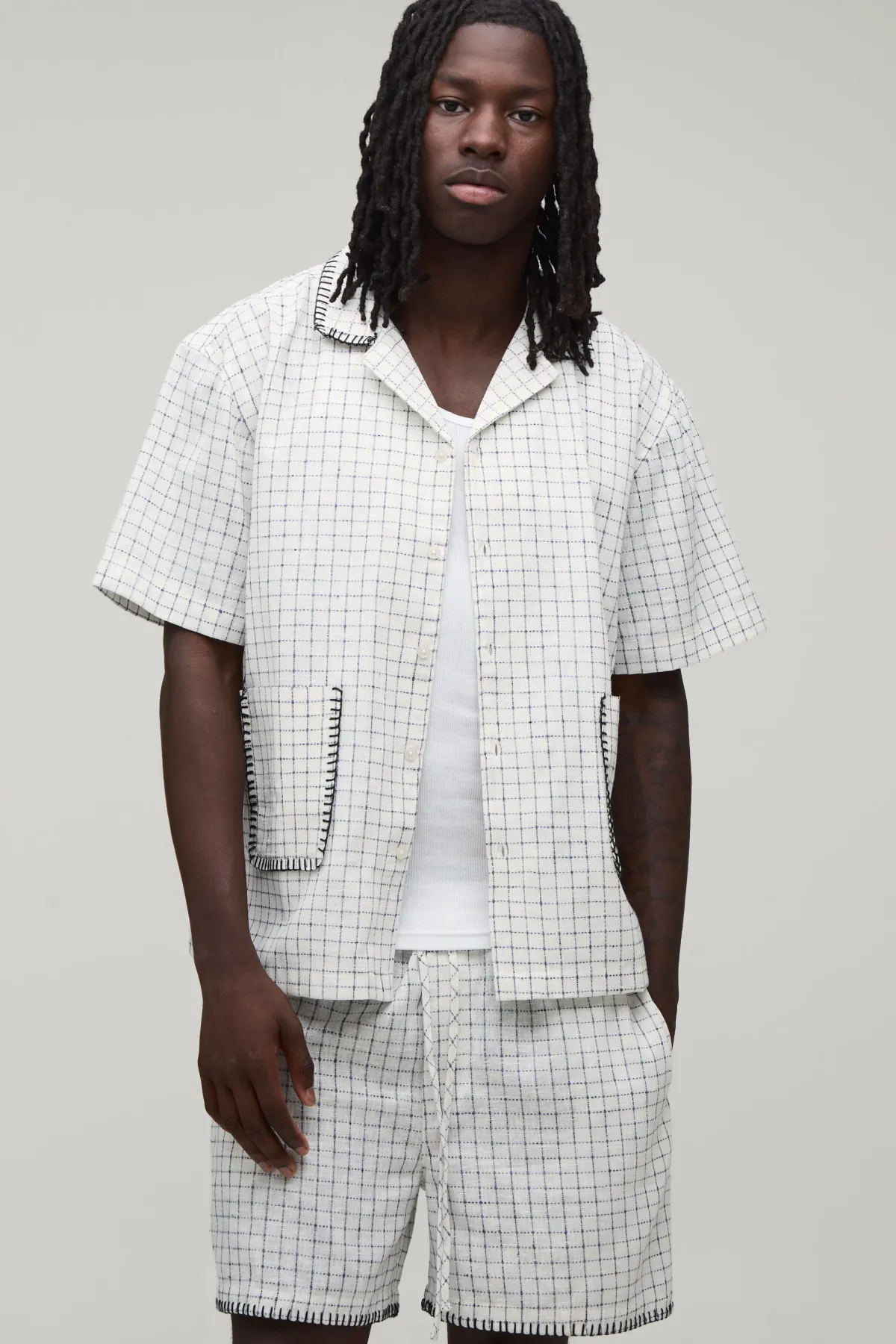 boohooMAN Ensemble Chemise Oversize À Manches Courtes Et Short Ample À Carreaux Fenêtre Avec Finition Point De Couverture<Homme Ensembles