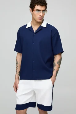 Ensemble chemise à panneaux plissée à manches courtes surdimensionnée et short