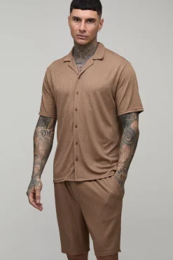 boohooMAN Ensemble Chemise Regular Côtelée Texturée En Jersey Et Short Ample Pour Homme Grand<Homme Ensembles|Tout Afficher